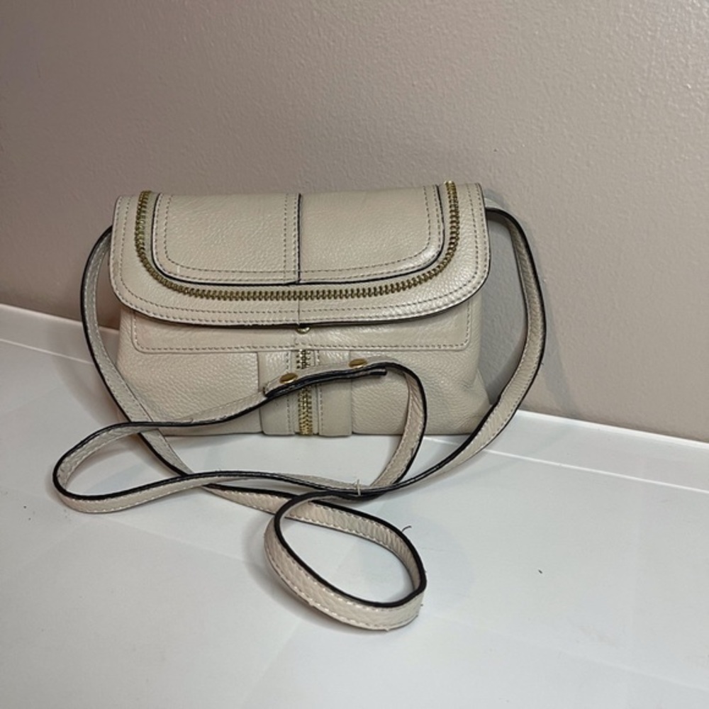B. Makowsky Pebbled Leather Crossbody Purse ā Ivory White, Adjustable Strap
